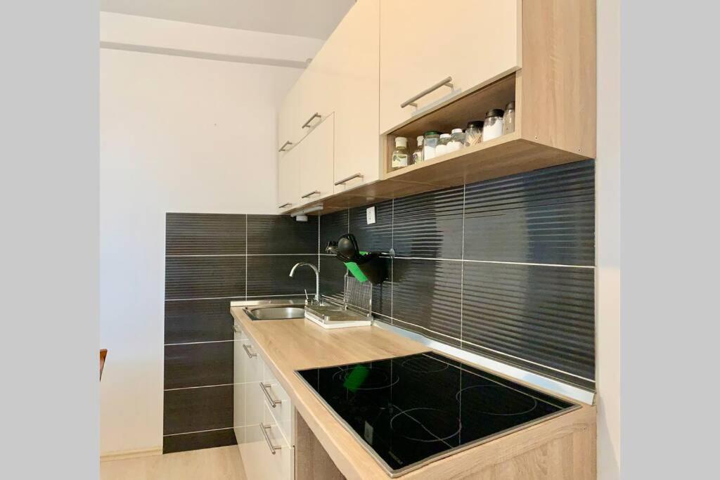 Summer apartment Makarska Bagian luar foto